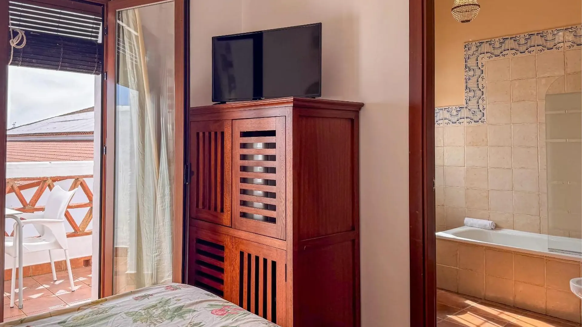 Hotel Valsequillo Lepe