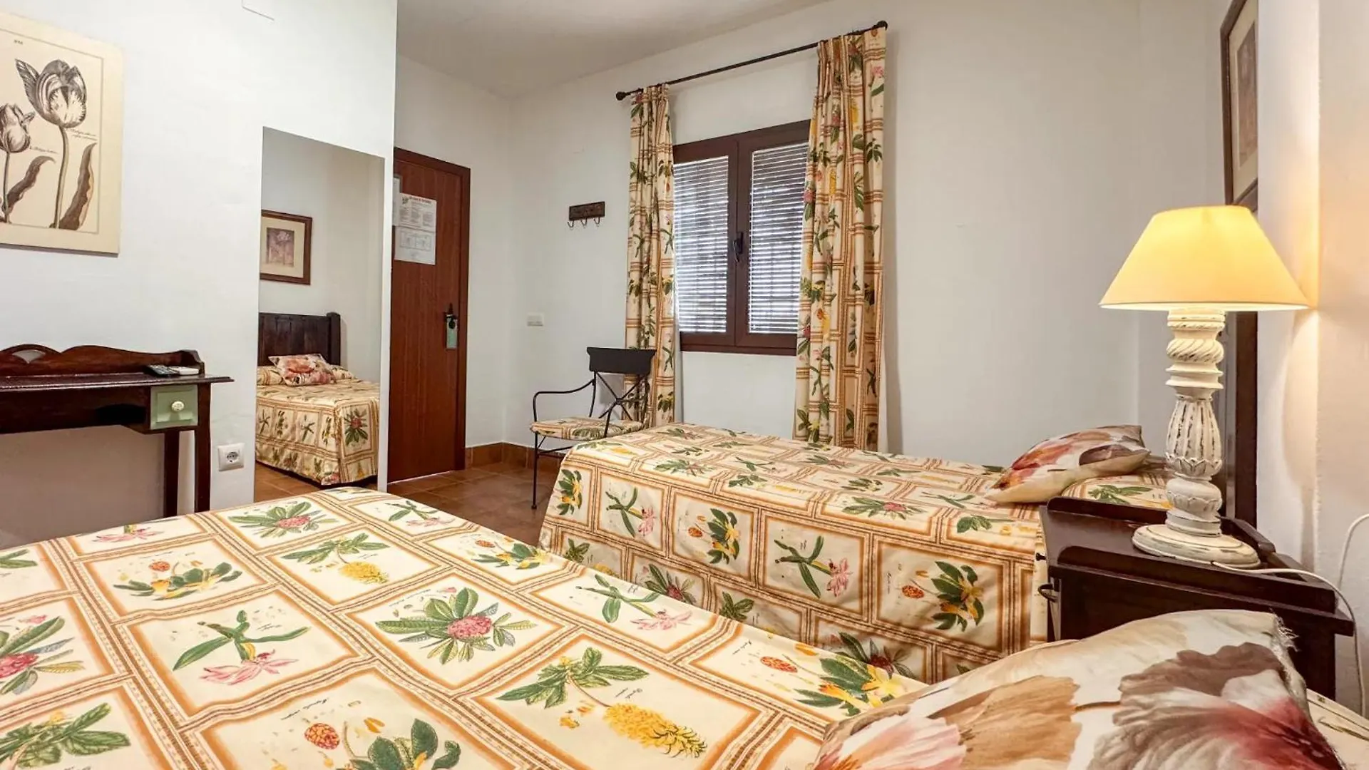 Hotel Valsequillo Lepe